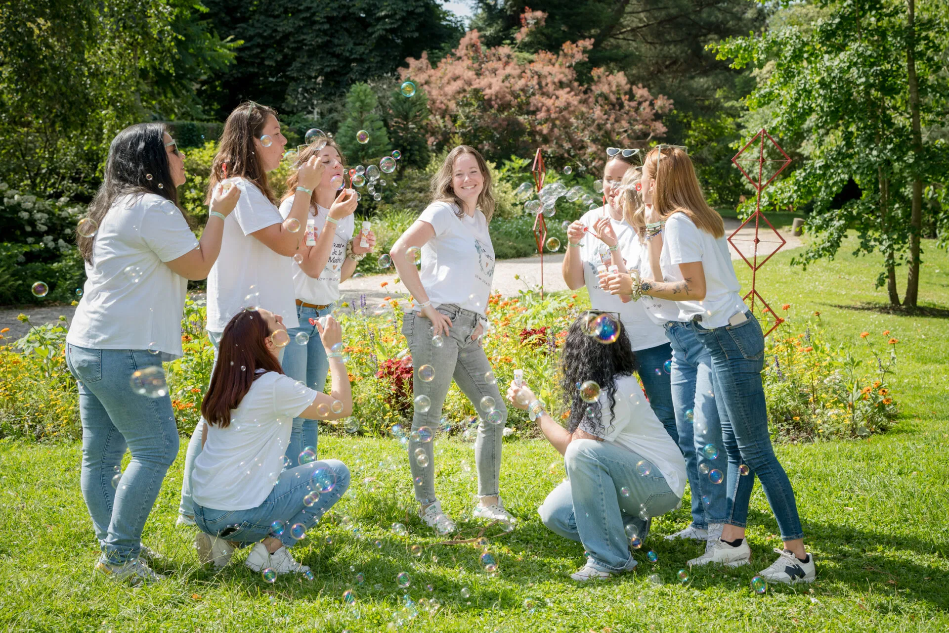 EVJF en plein air avec bulles et fous rires